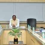 मुख्यमंत्री विष्णु देव साय ने की इलेक्ट्रॉनिक्स एवं सूचना प्रौद्योगिकी विभाग के कार्यों की समीक्षा : बस्तर से सरगुजा तक डिजिटल क्रांति का विस्तार, 5000 मोबाइल टावर का लक्ष्य तय